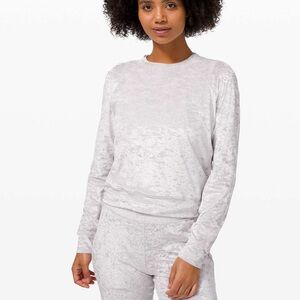 EUC lululemon warm down crew *crushed velvet